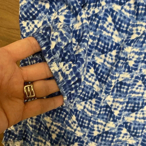 Women’s Sonoma button front top with geometric patterned size medium - Picture 7 of 7